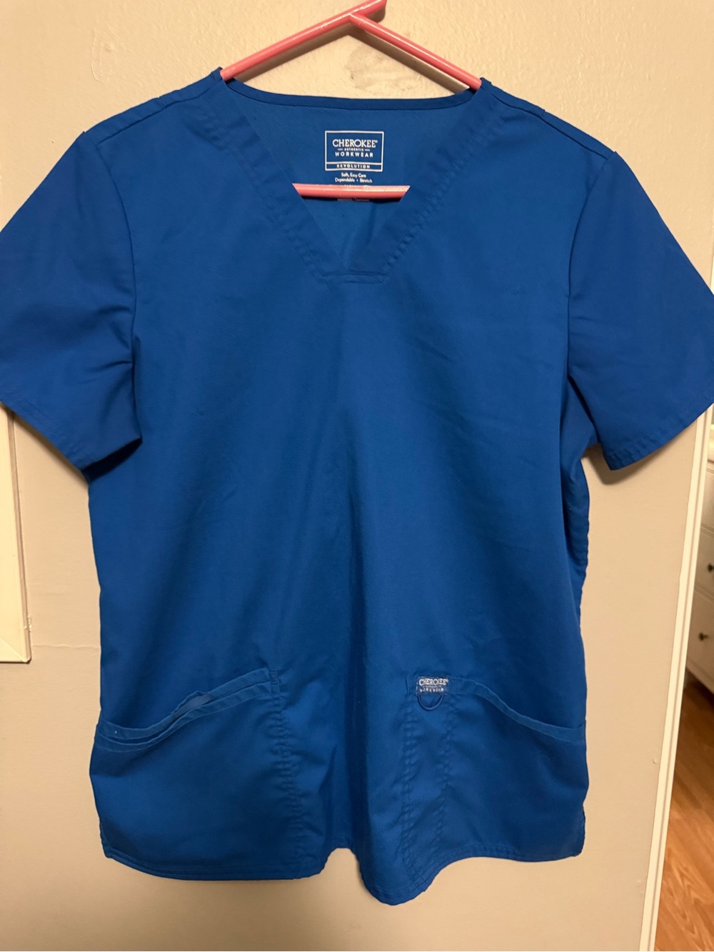 Cherokee Workwear V-neck Scrub Top in Royal Blue